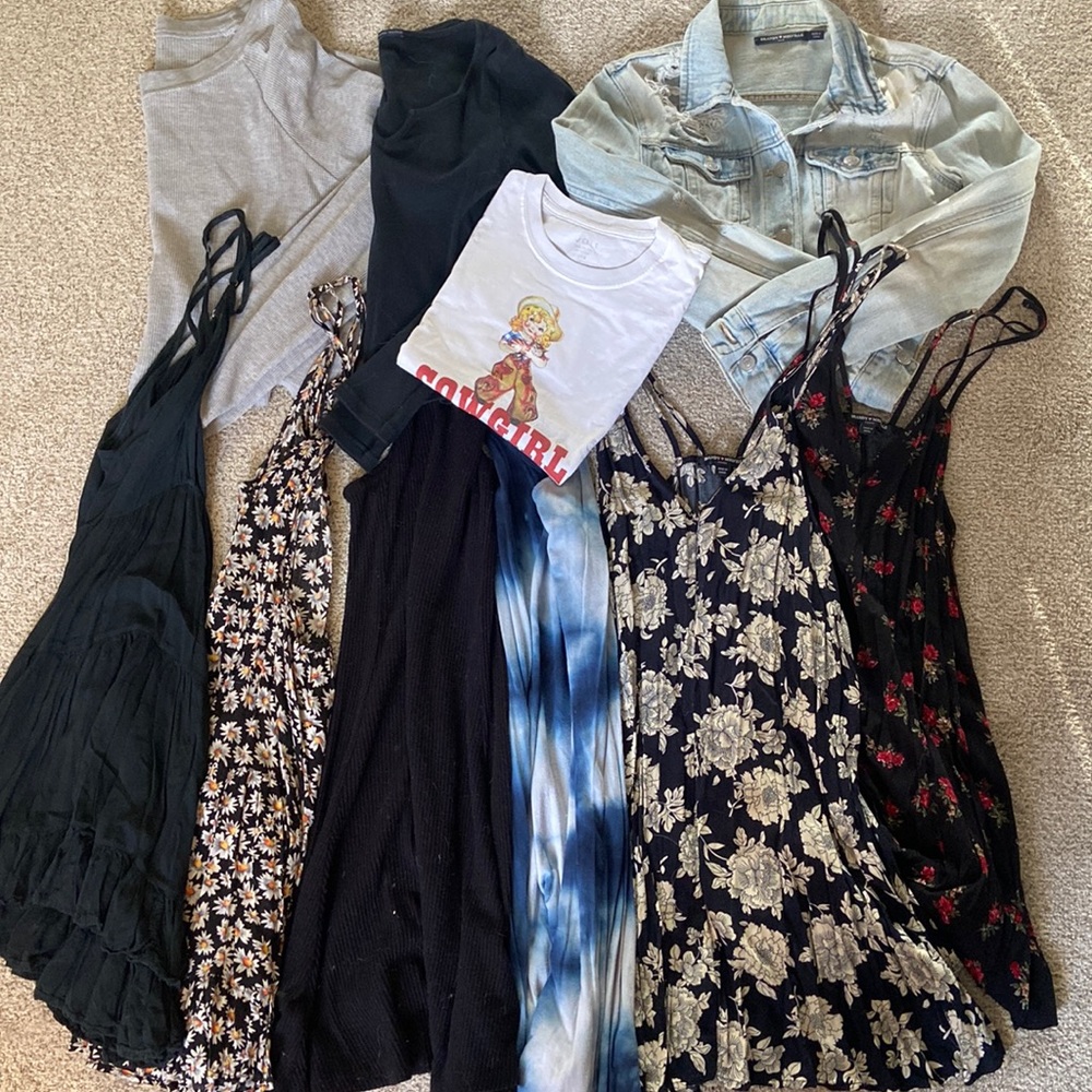 Brandy Melville Lot *RARE* items
